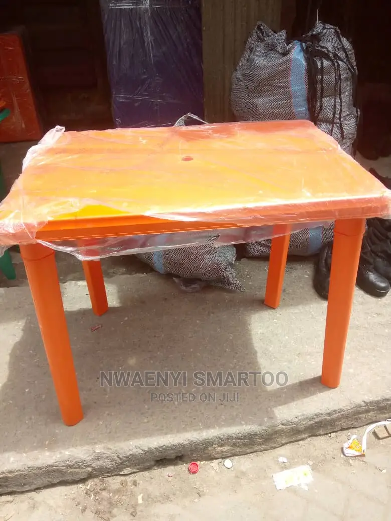 Plastic Table.