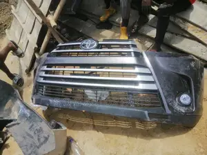 Complete Front Bumper Toyota Highlander 2018 Tokunbo