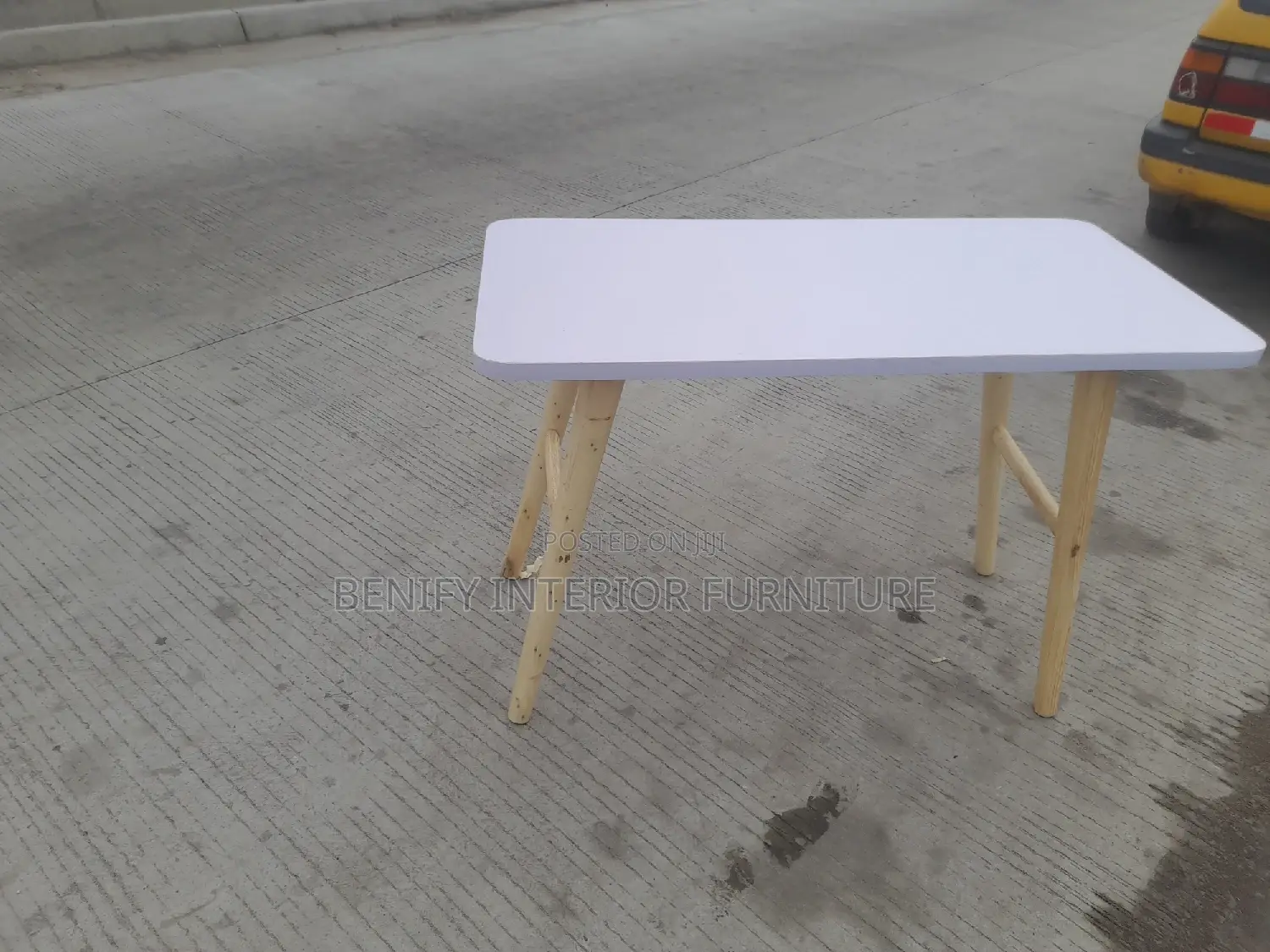 Reading Table 4.5ft