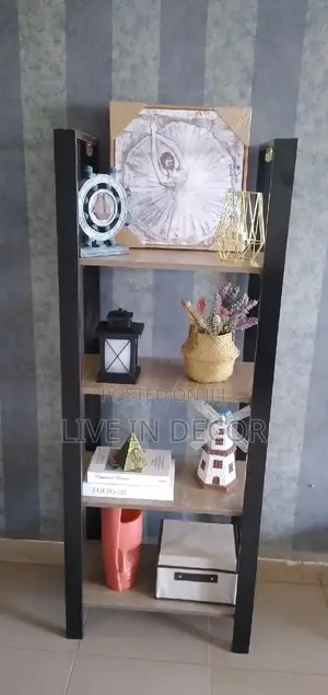 Bookshelf (Decor Shelf)