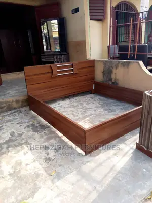 6 X 6 Bedframe With 1 Bedside Drawer