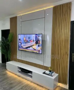 Modern Tv Unit / Entertainment Centres