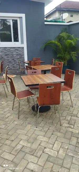 New Imported 4 Seaters Restaurant/Bar Table