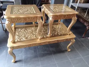 Royal Center Table