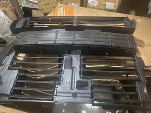 Ford Edge 2016 Shutter or Front Grille Seating
