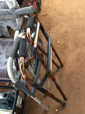Quality Tokunbo Hand Crutches for Sale