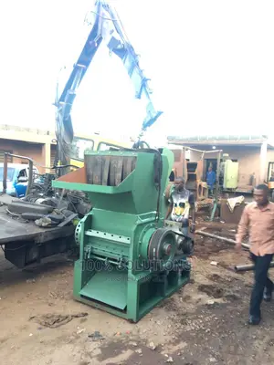 Pet Bottle Crutching/Grinding Machine for Sale
