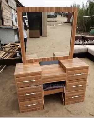 Unique Dresser Set (High Quality ) Exactly as Seen