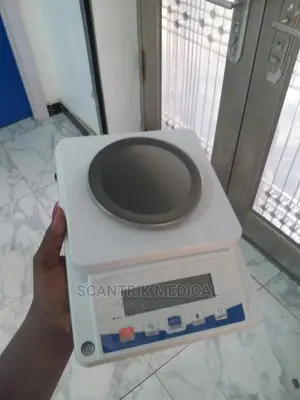 Precision Analytical Balance With Laboratory Electronic