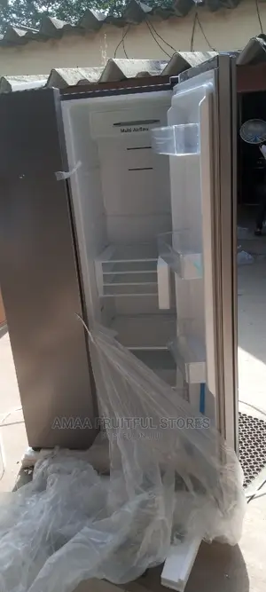 Hisense Side by Side Refrigerator