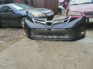 Complete Front Bumper Toyota Sienna 2018