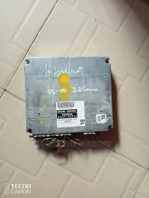 Toyota Solara 05-06 ECU (Brainbox).