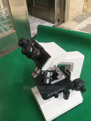 High Quality Laboratory Biological Microscope