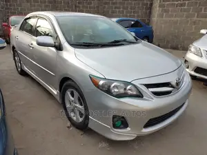 Toyota Corolla S 4dr Sedan (1.8L 4cyl 4A) 2013 Silver