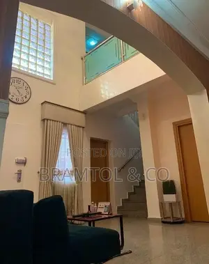 Furnished 4bdrm Townhouse / Terrace in Asokoro for rent