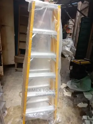 Hand Fiber Glass Ladder