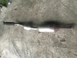 Centre Catalyst Toyota Camry 2020 4 Plug