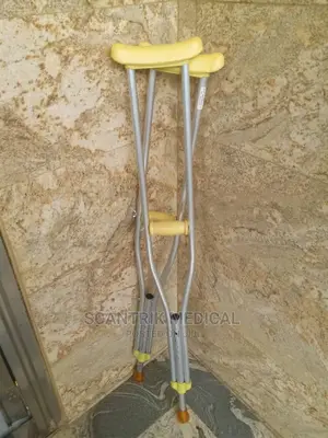 Indoor and Outdoor Use Hospital Under Arm Crutches
