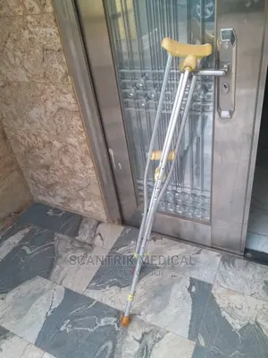 Emergency Use Medical Under Arm Crutches