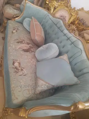 Royal Chair