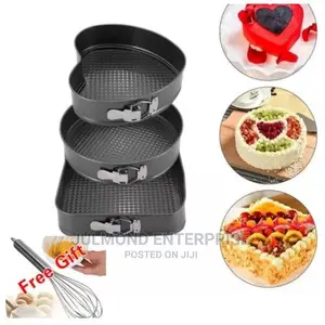 3pc Cake Mold Bakeware Set