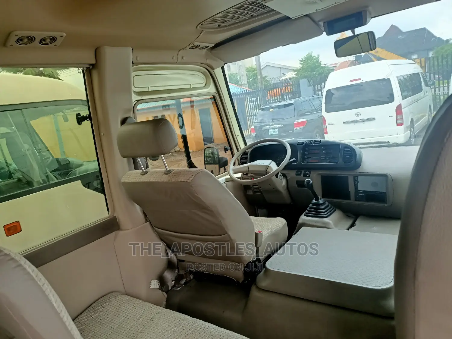Toyota Coaster 2009 Gold