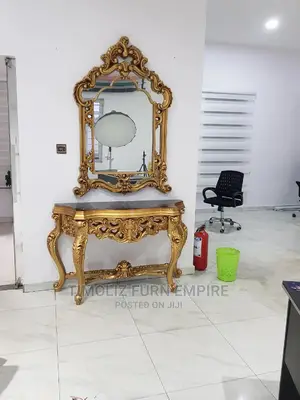 Royal Classic Console Mirror