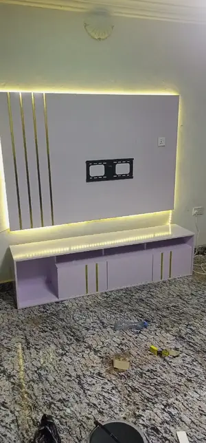 Wall Console With Golden Lines and Led Lights