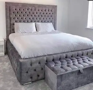 Beautifuk Padded Bed With Ottoma