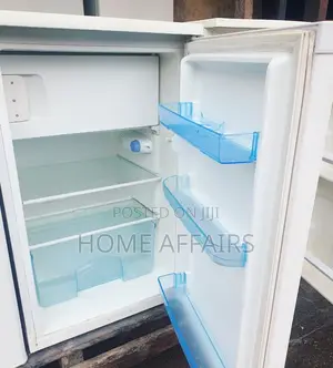 Lg Fridge Freezer + Guarantee (Pay on Delivery)