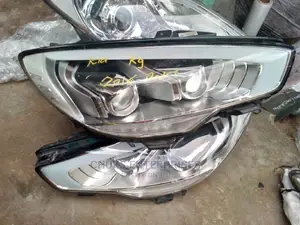 Kia Quoris 2014 Headlamp