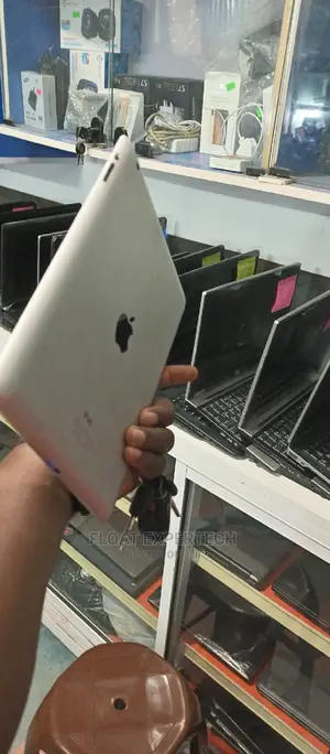 Apple iPad 4 Wi-Fi 16 GB Gray