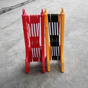 Eye Catching Expandable Plastic Barrier