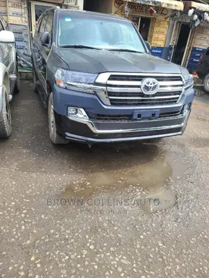 Toyota Sequoia Upgrade to Landcruiser 2020