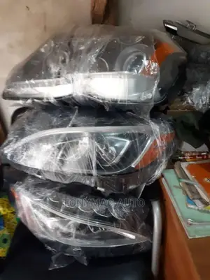 Mercedes-Benz C300 2015 Headlights