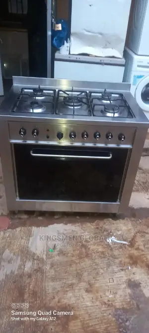 Kenwood Heavy-Duty Cooker