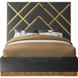6 X 6 Modern Upholstered Bedframe With 1 Bedside Drawer