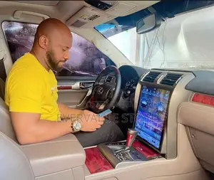 Lexus Gx460 Tesla Android Player + Reverse Camera 