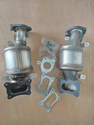 Original Honda V6 Engine Manifold Catalytic Converter
