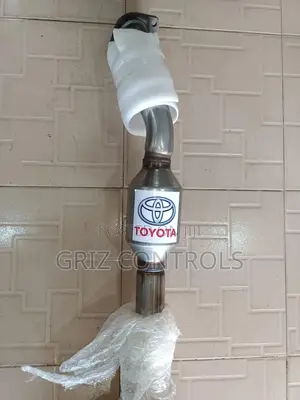 Original Toyota 2gr Engine Underneath Catalytic Converter