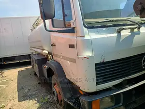 Mercedes Diesel Tanker Capacity