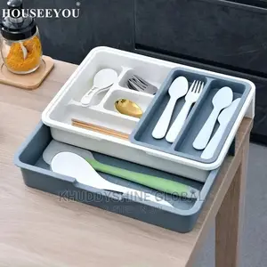 Expandable Cutlery Organizer