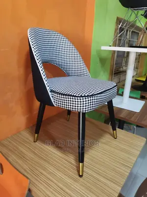 Unique Portal Indoor Chair