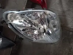 Headlamp for Toyota Yaris