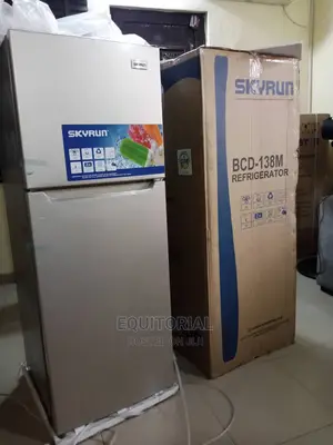 Skyrun Double Doors Silver Refrigerator - BCD-138m