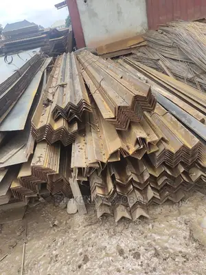 100x100x8mm Angle Iron