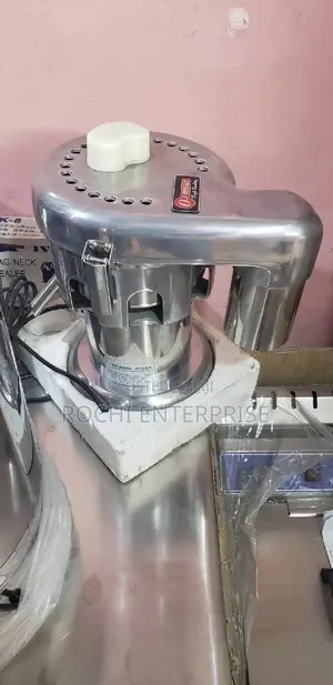 Industrial Juice Extractor