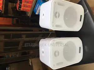 Quality Portable Wall Speakers/1 Active and 1 Passive