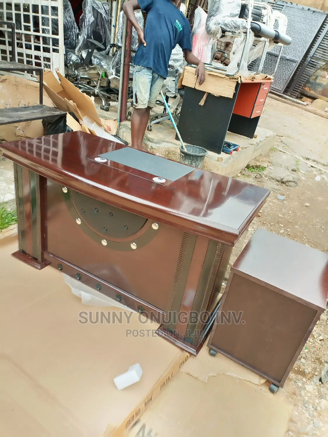Executive Office Table With Side Cabinet