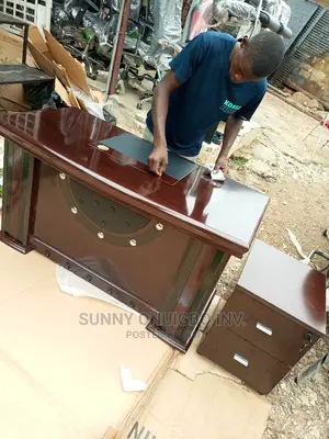 Executive Office Table With Side Cabinet